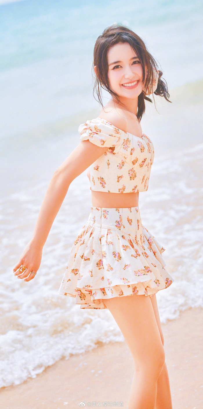 蒋依依男人装元气大片