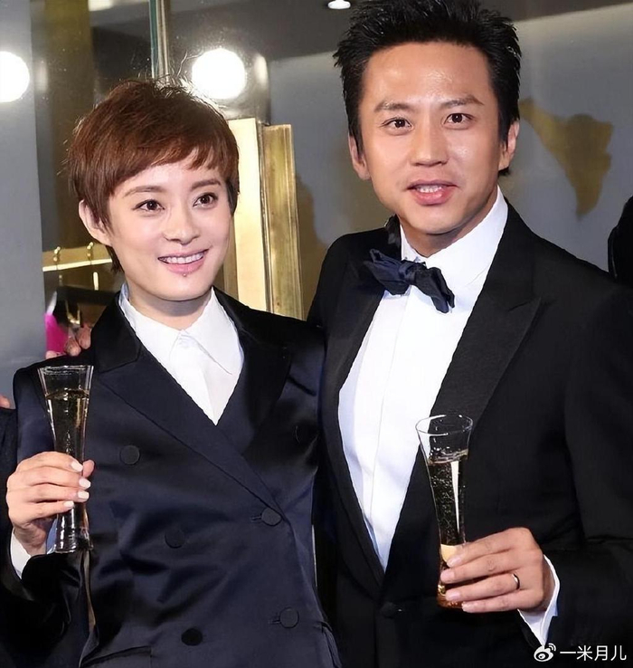 高度自制:孙俪分享练习瑜伽照, 挑战高难度姿势!