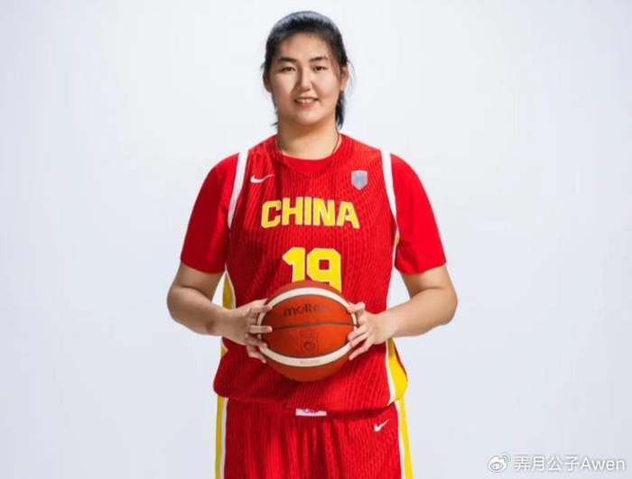 硬仗中证明自己！球队输15分，她正负值+9，球迷：只有她能抗欧美|女篮|张子宇|比利时女篮|中国女篮|篮板_新浪体育_新浪新闻