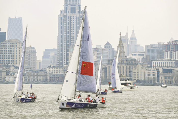 扬帆荡浦江 驭风迎上帆|j80|ilca6|帆船_新浪新闻