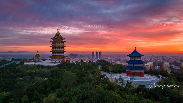 辽西九华山,火烧云级的朝霞__财经头条