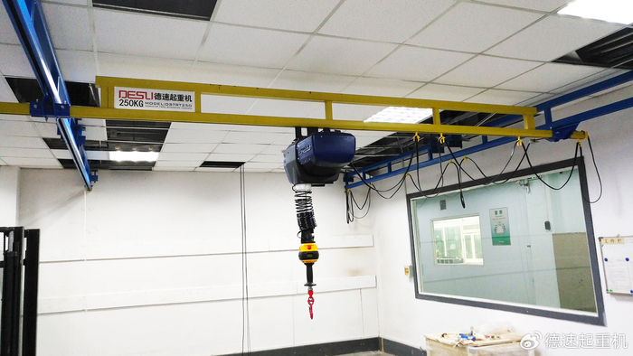 科技驱动下的工业生产新选择:组合式起重机的优势与应用