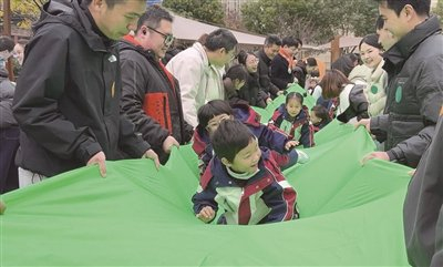 临平区南雅幼儿园翁梅园区 举办“疯狂动物城”主题冬乐运动会