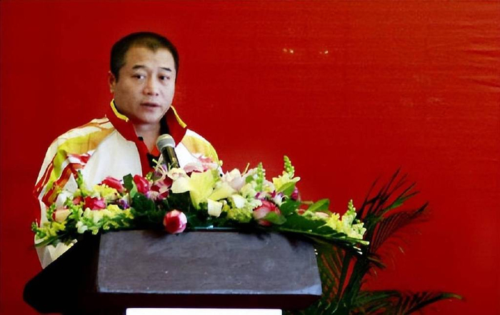乒坛传奇王涛,军衔比刘国梁还高,57岁暴瘦,弟子也是奥运冠军!