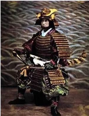 日本武士的前世今生：时代的产物终走向消亡