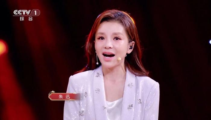 星光大道菜鸡互啄有选手才艺展示唱儿歌把朱迅都整无语了