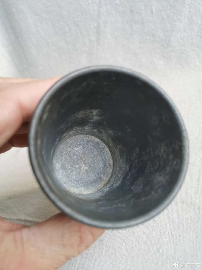晚清锡器葡萄纹直筒形酒杯|锡器|酒杯|筒形_新浪新闻