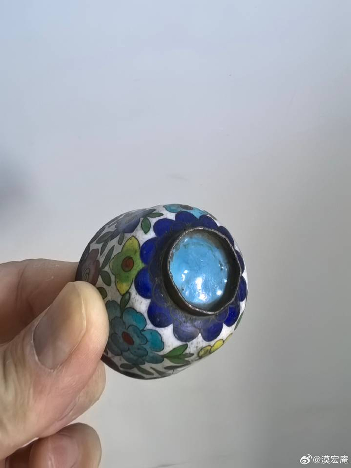 清中早期景泰蓝花卉图小酒杯