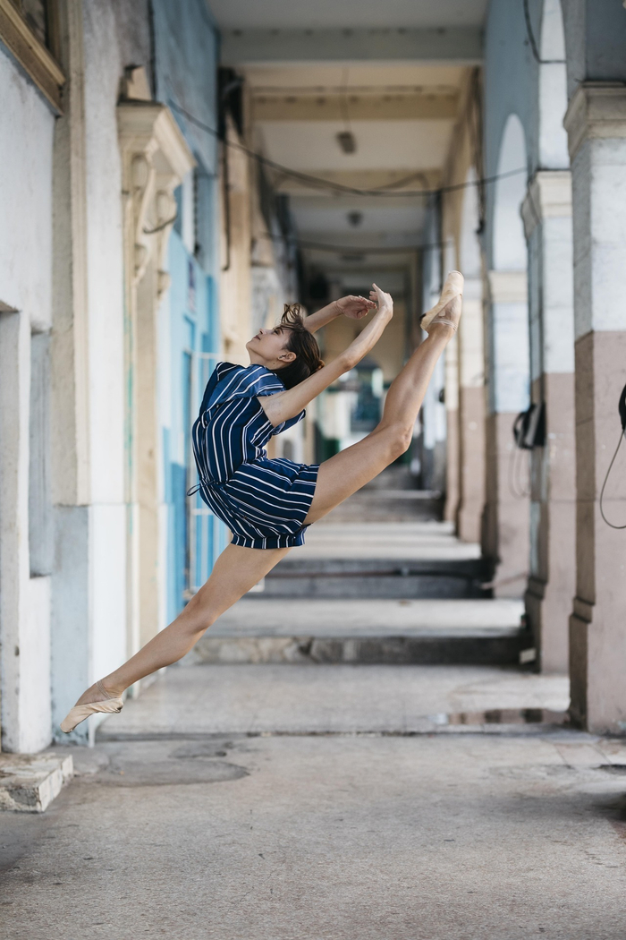 街头的芭蕾舞者 摄影人:melika dez