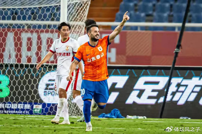 泰山队踢得狼狈不堪，揪出最大水货，能力确实平庸，之前被高估了