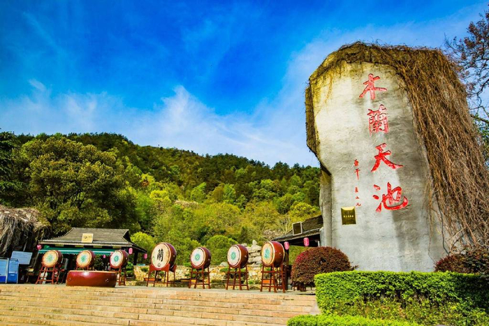 武汉黄陂藏着一处天池,依山傍水,环境优美,是休闲避暑的好去处|大自然