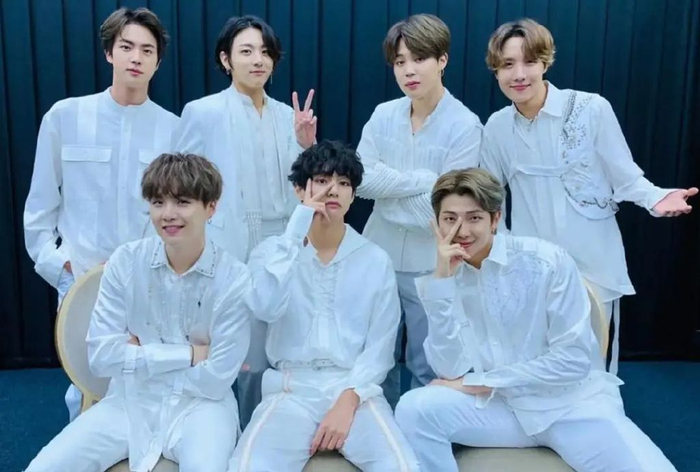 据悉,就在李均善,权志龙"落网"之后,韩媒还报道出防弹少年团的成员