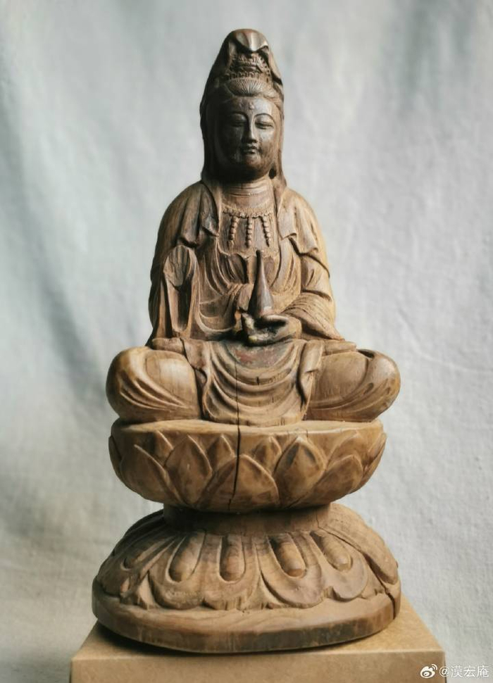 晚明或清早期金丝楠木雕观音菩萨造像|金丝楠木_新浪新闻