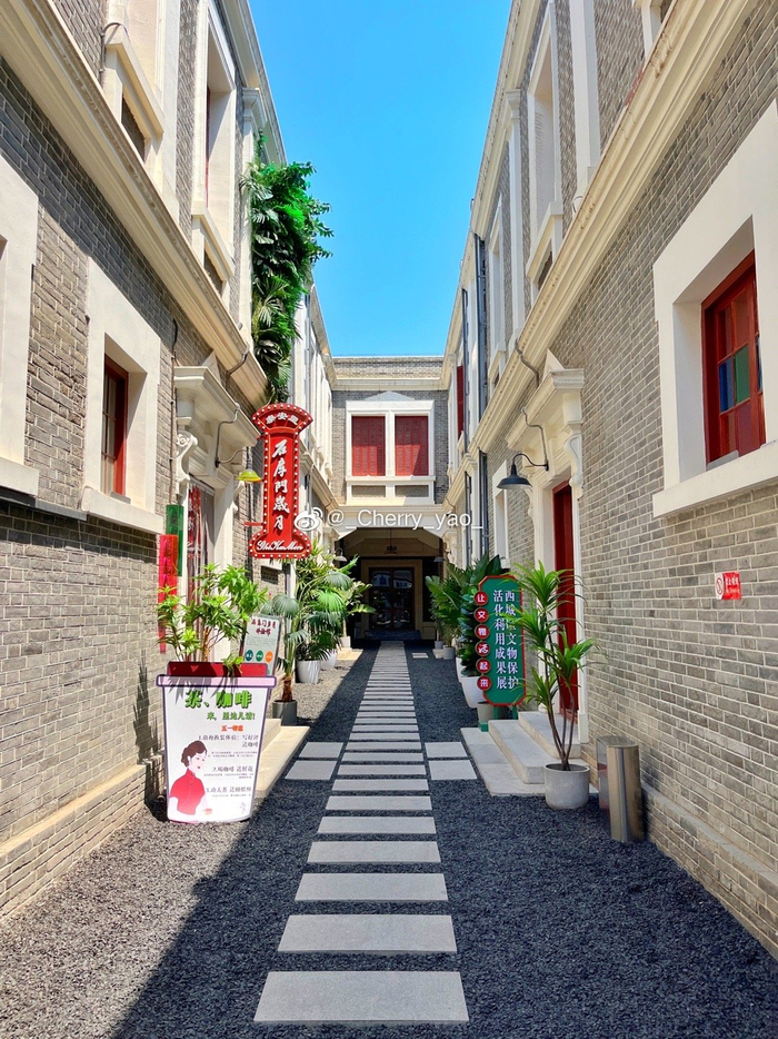 市区泰安里①摄影@_cherry_yao_ ​藏在北京南城胡同里的上海石库门