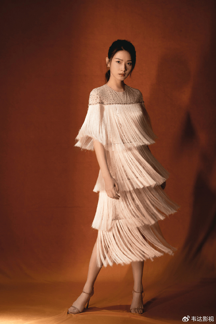 这才是纯欲之美!(30个字)|万茜|演技|女神_新浪新闻