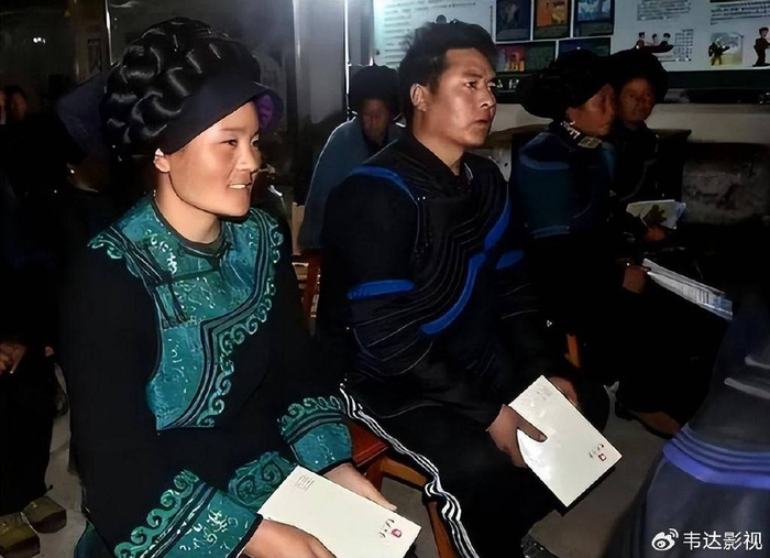 14年前感动中国的"春运妈妈",如今已找到,怀中孩子却已离世|周科|春运