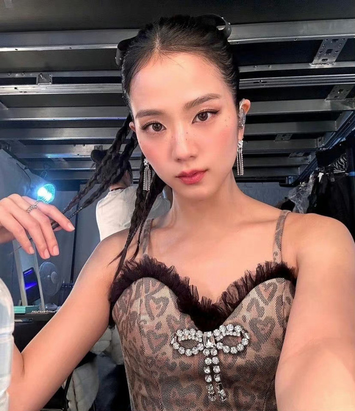 金智秀jisoo自拍集