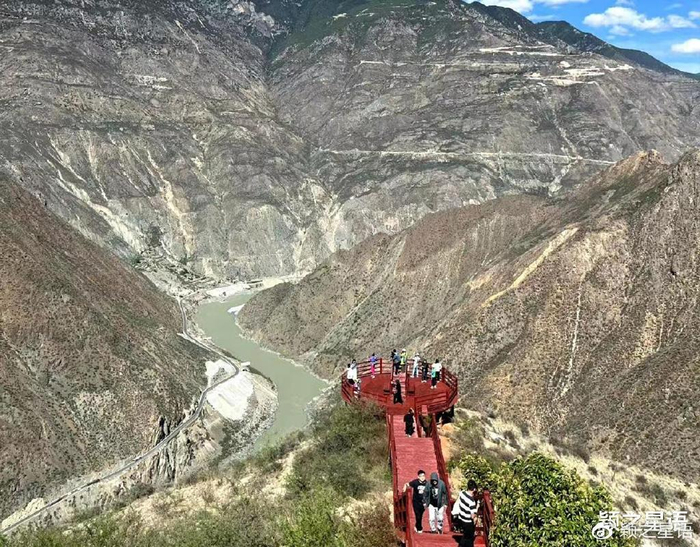 免费啦！云南梅里雪山第一湾和飞来寺观景台，快来约起来！