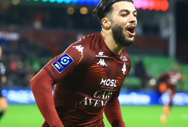 罗马锁定锋线妖人24球8助攻法乙横空出世2000万欧元多家豪强争夺