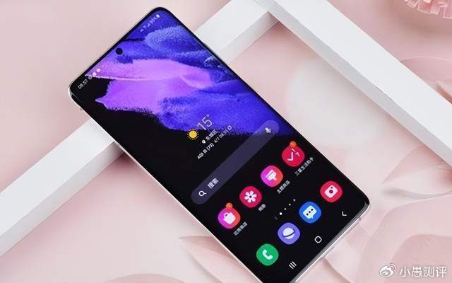 虽然三星s21 ultra是一款几年前的老旗舰机型,但是该机的硬件配置在