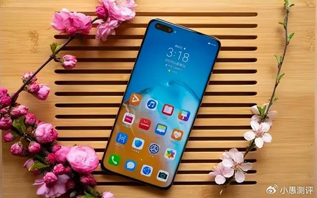 从5988元跌至2099元,从高端市场跌至低端市场,50倍变焦 ip68|华为