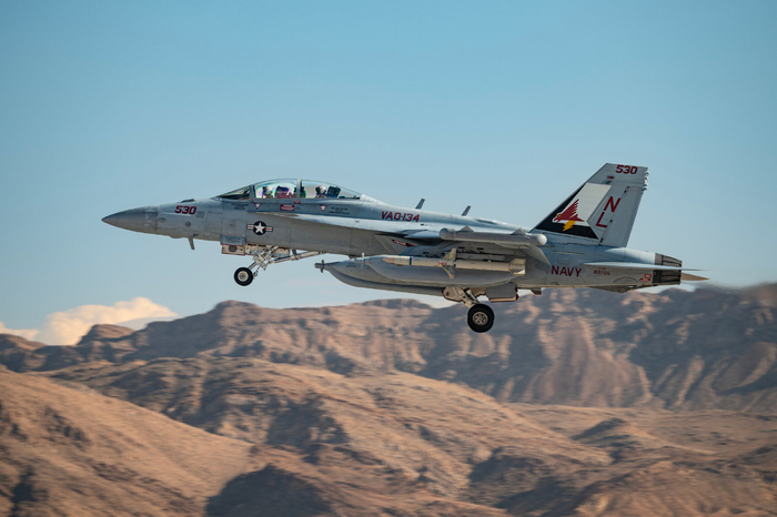 内华达州内利斯空军基地红旗军演|内华达州|内利|空军基地_新浪新闻