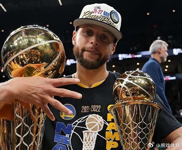 nba第一硬汉加盟勇士!库里再组超级3巨头冲冠,追梦豪言重建王朝