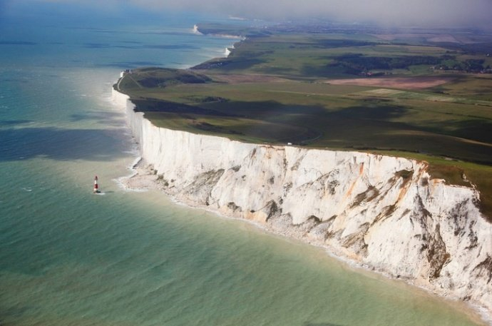 世界尽头——英国最高的海岸悬崖:比奇角(beachy head)