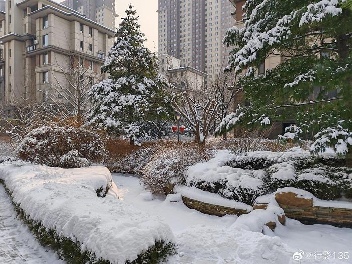 瑞雪兆丰年,在一场下了一整天的大雪中,迎来了2024年