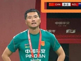国足惨败引发全网追责，邵佳一首当其冲，后防三将状态全面拉垮