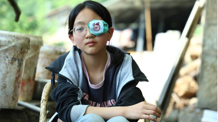 3 岁时丧母，去年奶奶肺癌离世，爸爸又患重病，苦命女童被寄养姑妈家