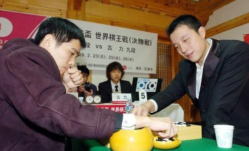 4000年之战,中韩绝代双骄世界第一人之争,古力赢得巅峰对决|LG杯世界围棋棋王战|围棋|三星杯|李昌镐|孔杰_新浪新闻