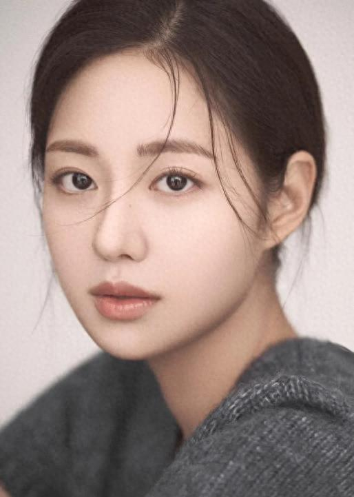 韩剧《金字塔游戏 》由金知妍,张多雅,柳多彬,姜娜延,丁夏潭,申涩琪