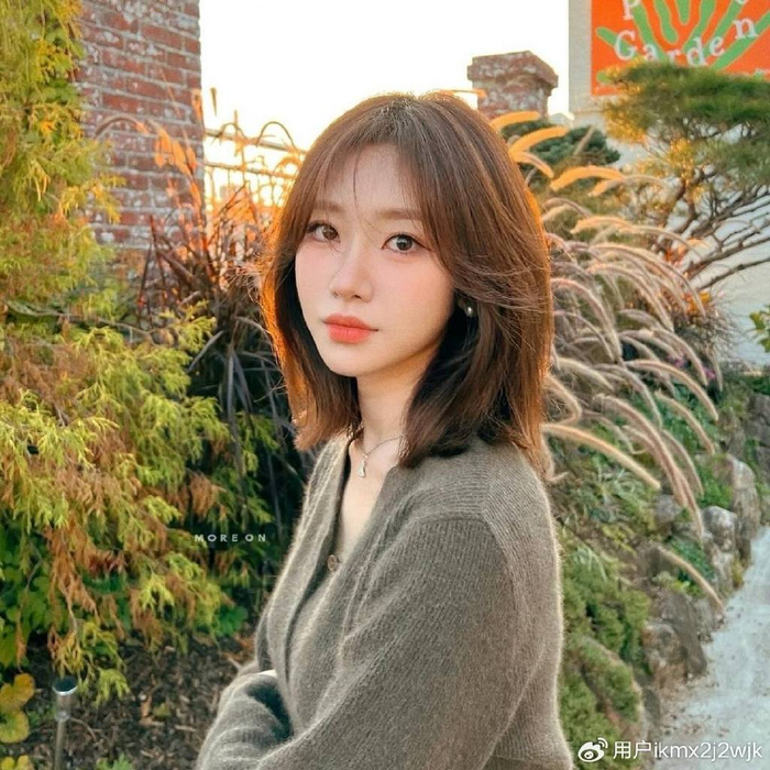 挂耳短发锁骨发型微卷长发,短中长三种发型,让你美出新高度