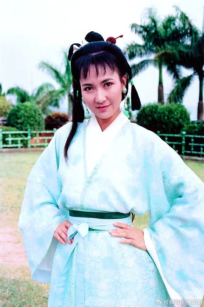 新白娘子传奇小青各种造型集合我最喜欢这款女扮男装