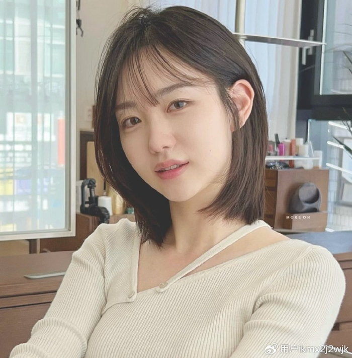 挂耳短发锁骨发型微卷长发,短中长三种发型,让你美出新高度