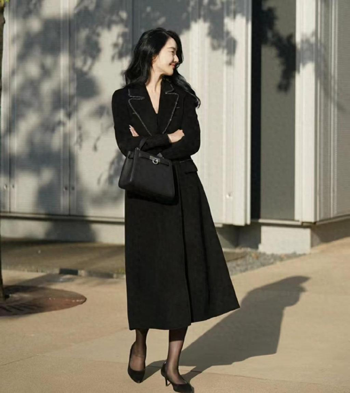 冬季黑色大衣搭配绝技,让你高级感爆棚!|大衣_新浪新闻