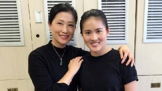 她3岁被亲妈抛弃，20岁横扫15个世界冠军，亲妈反悔想认亲，结局如何