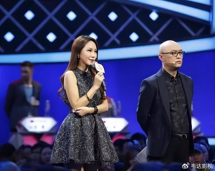 爆灯无数却不牵手,最终被孟非赶下台|王宇轩|非诚勿扰|节目_新浪新闻