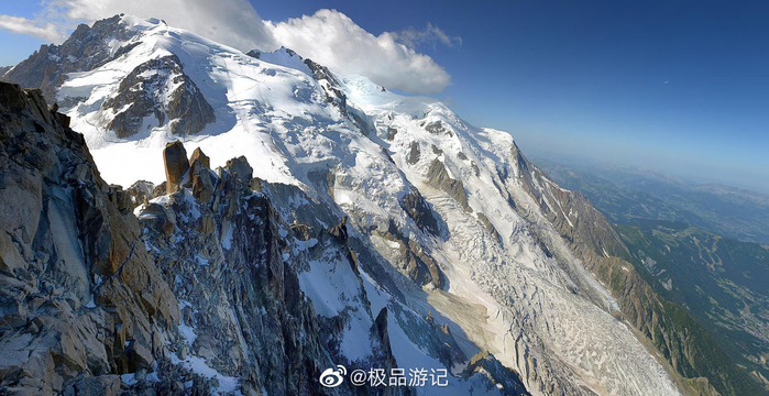 勃朗峰是阿尔卑斯山的最高峰,也是西欧的最高峰,海拔4807米