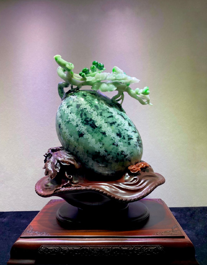 大兴区团河行宫举行玉雕展,"翡翠西瓜"夺目亮相