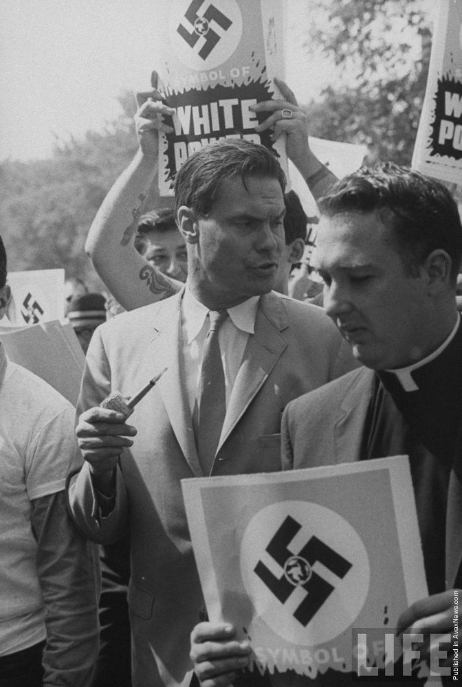 美国纳粹党创始人乔治·林肯·洛克威尔__财经头条