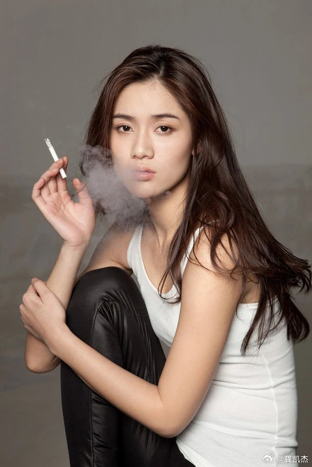 再漂亮的女人,只要一抽烟,就让人望而却步,这是什么原因?