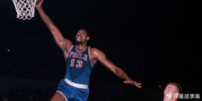 由两位球员共同保持的,他们分别是阿德里安·丹特利和威尔特·张伯伦