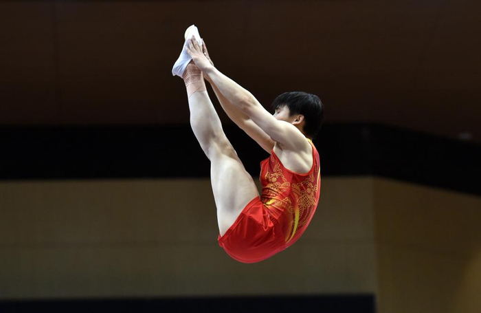 蹦床亚锦赛中国队获男,女个人项目冠军|比赛|运动员|12_新浪新闻