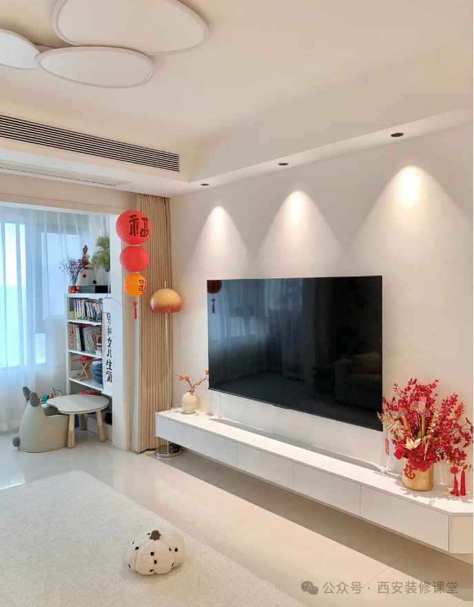 电视很合适全屋80701580瓷砖通铺大白墙通刷明亮省钱没有复杂背景
