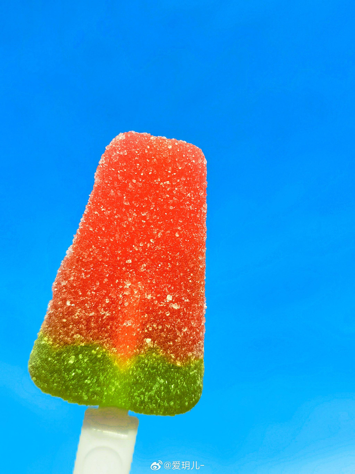 心情就要像糖,甜滋滋,像花,美滋滋,一切欢喜蓄势待发