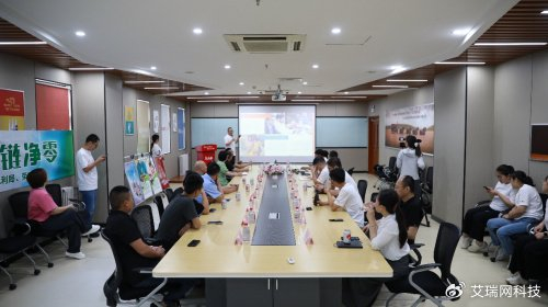 保定市清苑区委常委,开发区党工委副书记,管委会常务副主任丁磊先生在