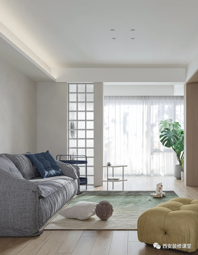 客厅阳台一部分玻璃砖造型,提升空间层次,同时不影响空间的通透客厅