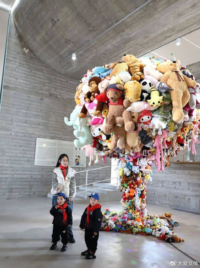 di yuan 现场 | 《童年——吴梁焰个展》成功开幕